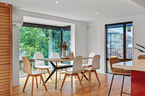 Photo of property in 2/143 Straven Road, Fendalton, Christchurch, 8014