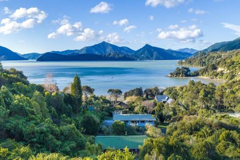 Photo of property in 240 Moetapu Bay Road, Moetapu Bay, Linkwater, 7282