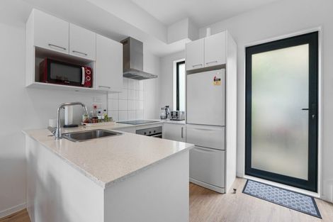 Photo of property in 4/122 Pooks Road, Ranui, Auckland, 0612