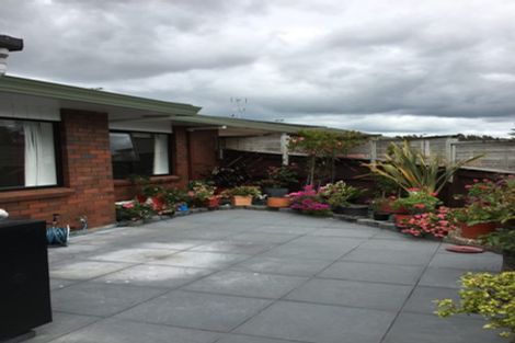 Photo of property in 1/222 Centreway Road, Orewa, 0931