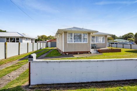 Photo of property in 20 Ramanui Avenue, Hawera, 4610