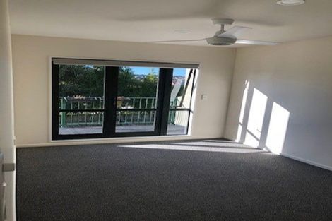 Photo of property in 4/3 Orwell Road, Greenhithe, Auckland, 0632