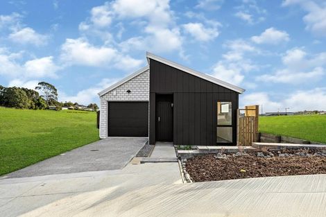 Photo of property in 6 Piringa Road, Pukekohe, 2120