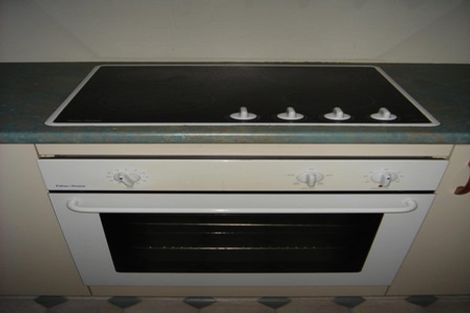 Photo of property in 17a Division Street, Riccarton, Christchurch, 8041