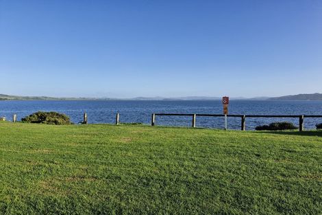 Photo of property in 20 Manaia View Road, One Tree Point, 0118