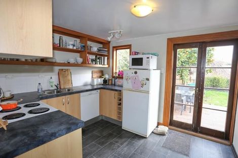 Photo of property in 17 Cranford Street, St Albans, Christchurch, 8014