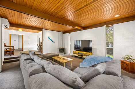 Photo of property in 7 Waima Crescent, Titirangi, Auckland, 0604