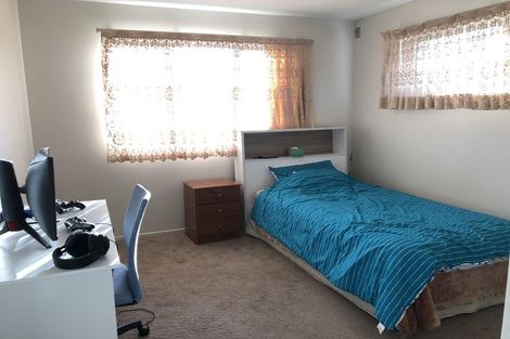 Photo of property in 1 Castlederg Drive, Flat Bush, Auckland, 2019