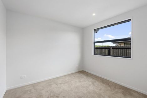 Photo of property in 32 Fearne Drive, Woodend, 7610