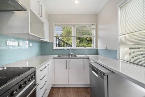 Photo of property in 1/221 Hurstmere Road, Takapuna, Auckland, 0622