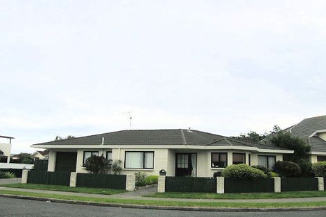 Photo of property in 6 Beach Haven Place, Paraparaumu Beach, Paraparaumu, 5032