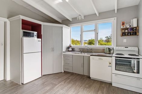 Photo of property in 6 Edward Street, Waimate, 7924