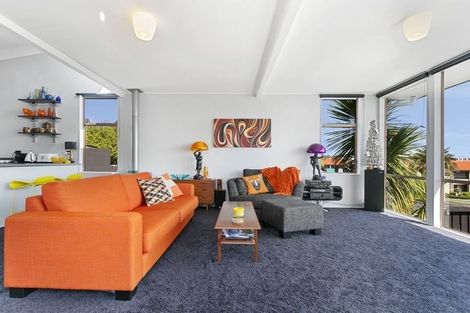 Photo of property in 1/232 Lake Terrace, Waipahihi, Taupo, 3330