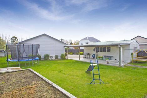 Photo of property in 19 Newton Place, Westbrook, Palmerston North, 4412
