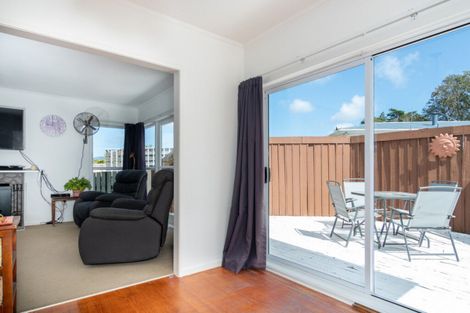 Photo of property in 86 Universal Drive, Henderson, Auckland, 0610