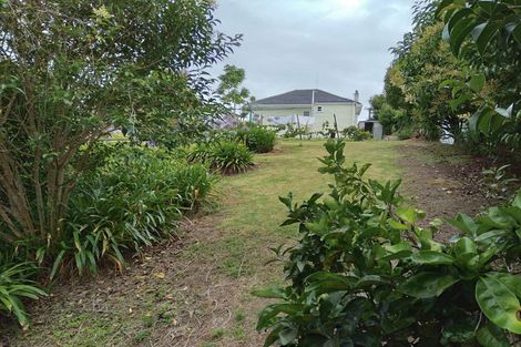 Photo of property in 97 Beach Road, Mellons Bay, Auckland, 2014