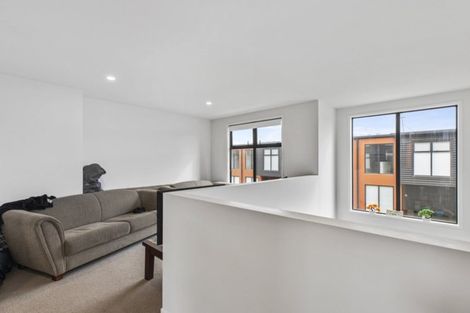 Photo of property in 17/17 Owens Place, Mount Maunganui, 3116