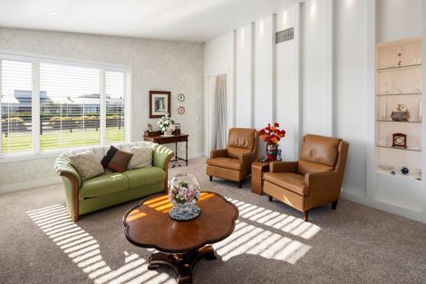 Photo of property in 1 Baxter Michael Crescent, Cambridge, 3434