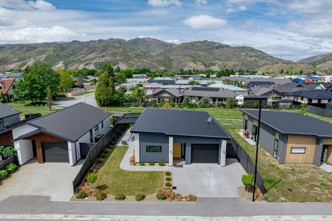 Photo of property in 9 Dawkins Street, Cromwell, 9310