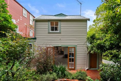 Photo of property in 210 Sydney Street West, Thorndon, Wellington, 6011
