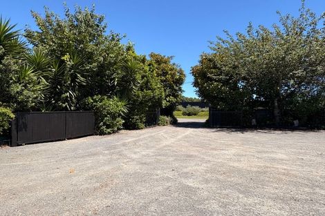 Photo of property in 140 Mako Mako Road, Levin, 5510