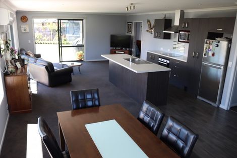 Photo of property in 10 Asher Avenue, Te Anau, 9600