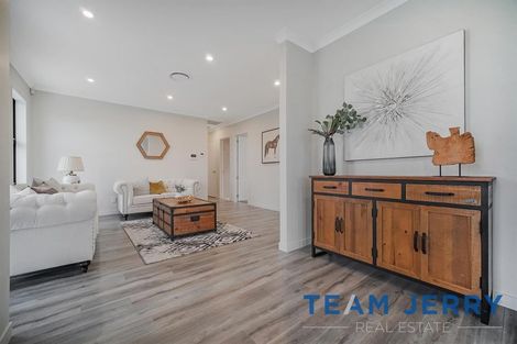 Photo of property in 4 Gertrude Cole Road, Clarks Beach, 2122