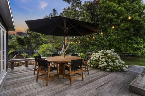 Photo of property in 6 Widdison Place, Whangamata, 3691