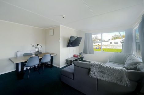 Photo of property in 2/106 Linton Street, West End, Palmerston North, 4410