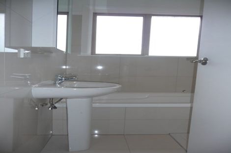 Photo of property in 666 Avonside Drive, Avonside, Christchurch, 8061