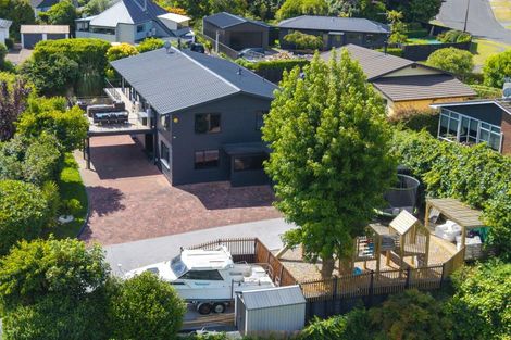 Photo of property in 1 Norfolk Road, Waipahihi, Taupo, 3330