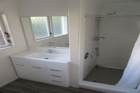 Photo of property in 16 Montana Road, Totara Park, Upper Hutt, 5018