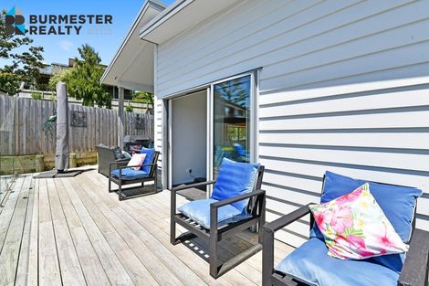 Photo of property in 10 St Julia Court, Helensville, 0800