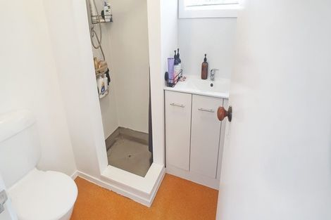 Photo of property in 36 Wallath Road, Onehunga, Auckland, 1061