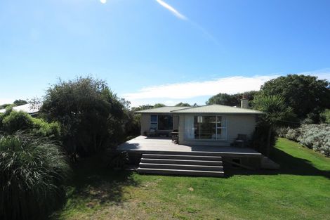 Photo of property in 37 Burnett Street, Kakanui, Oamaru, 9495