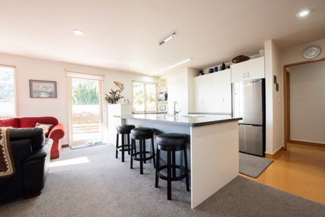 Photo of property in 75 Kent Street, Picton, 7220