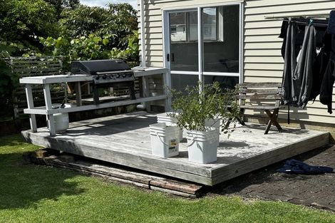 Photo of property in 4 Masters Avenue, Hillcrest, Hamilton, 3216