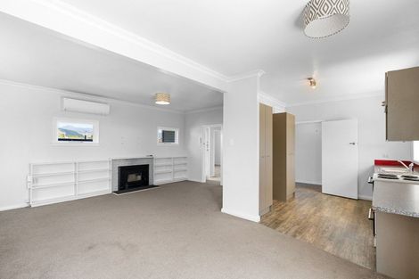 Photo of property in 147 Bartholomew Road, Levin, 5510
