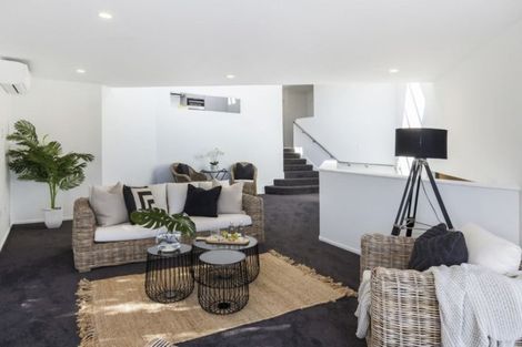 Photo of property in 99 Cannon Hill Crescent, Mount Pleasant, Christchurch, 8081