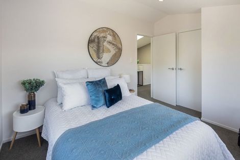 Photo of property in 8/61 Black Rock Road, Newlands, Wellington, 6037