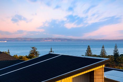 Photo of property in 73 Headsail Drive, Long Bay, Auckland, 0630