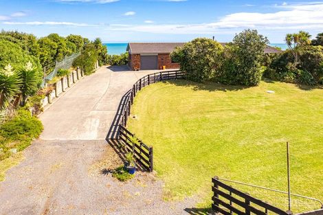 Photo of property in 29 Longbeach Drive, Castlecliff, Whanganui, 4501