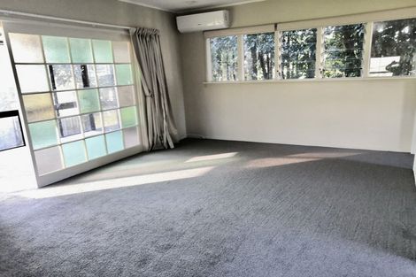 Photo of property in 796 East Coast Road, Oteha, Auckland, 0630