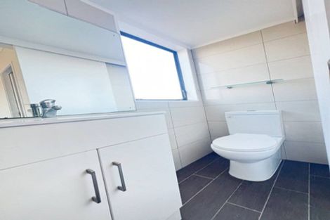 Photo of property in 2/9 Billabong Place, Botany Downs, Auckland, 2010