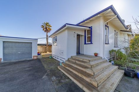 Photo of property in 18 Francis Drake Street, Waipukurau, 4200