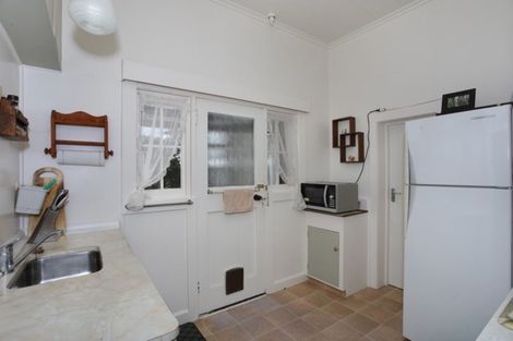 Photo of property in 15 Cuba Street, Marton, 4710