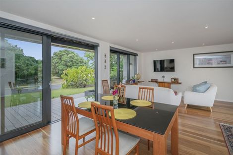 Photo of property in 9 Oyster Drive, Cooks Beach, Whitianga, 3591