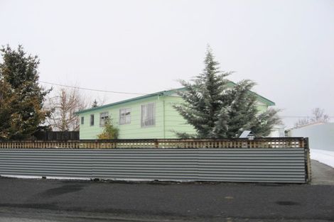 Photo of property in 27 Simons Street, Twizel, 7901