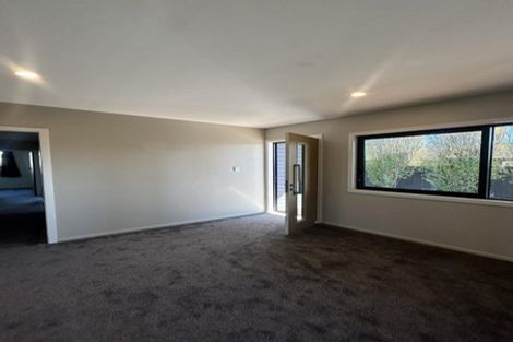Photo of property in 135 Queenspark Drive, Parklands, Christchurch, 8083