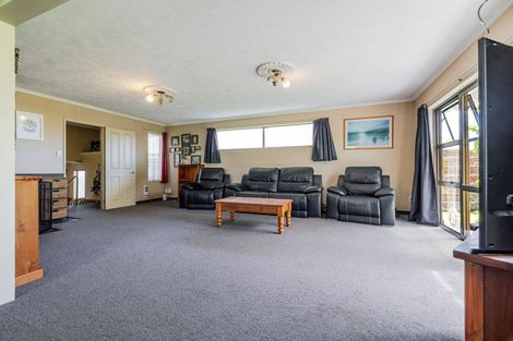 Photo of property in 70 Fairview Avenue, Feilding, 4702